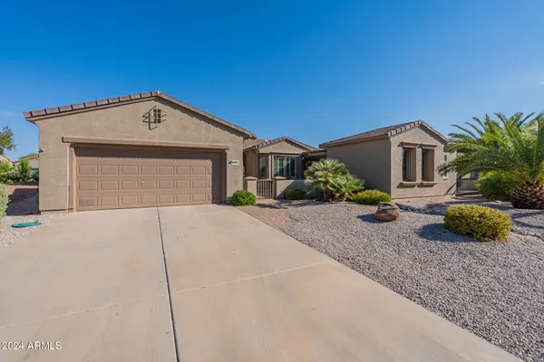 Property Slideshow image 2 of 37 | 20340 n canyon whisper dr, Surprise, AZ, 85387
