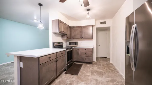 Property Slideshow image 3 of 33 | 19829 n lake forest dr, Sun City, AZ, 85373