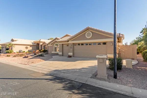 Property Slideshow image 3 of 50 | 15491 w amelia dr, Goodyear, AZ, 85395