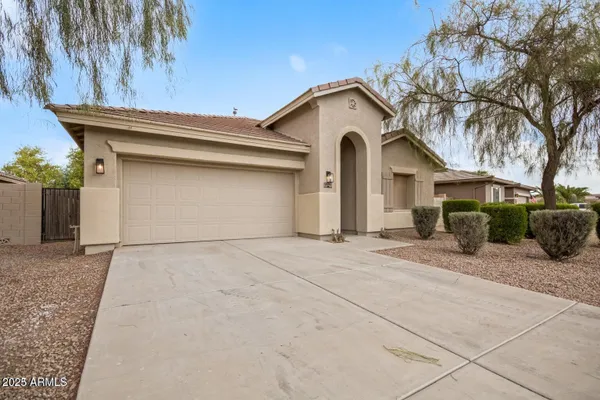 Property Slideshow image 2 of 11 | 2494 e dulcinea trl, Casa Grande, AZ, 85194