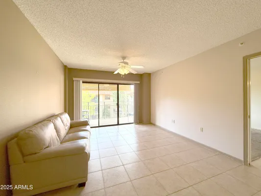 Property Slideshow image 3 of 12 | 10330 w thunderbird blvd a304, Sun City, AZ, 85351