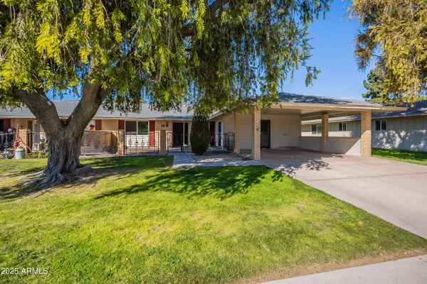 Property Slideshow image 2 of 40 | 14006 n tumblebrook way, Sun City, AZ, 85351