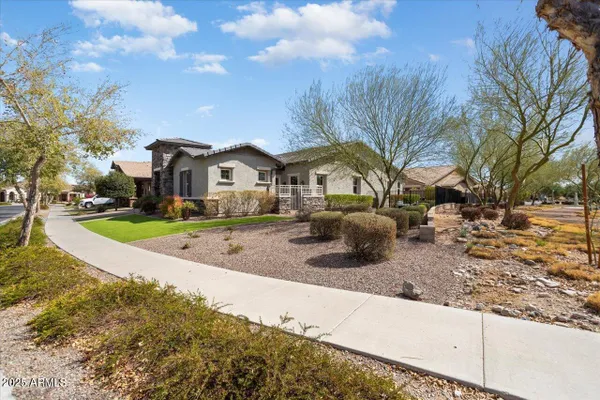 Property Slideshow image 3 of 51 | 4683 n 206th ln, Buckeye, AZ, 85396