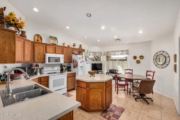 Property Slideshow image 2 of 28 | 11046 e naranja ave, Mesa, AZ, 85209