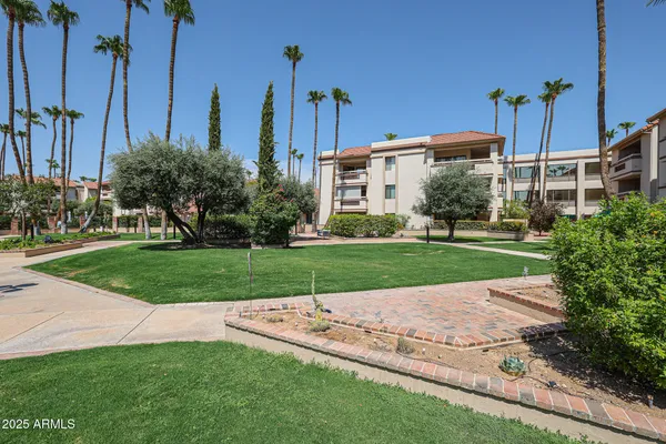 Property Slideshow image 3 of 37 | 17404 n 99th ave 214, Sun City, AZ, 85373