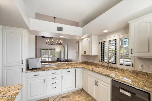 Property Slideshow image 3 of 17 | 25515 n forest rd unit 2, Rio Verde, AZ, 85263