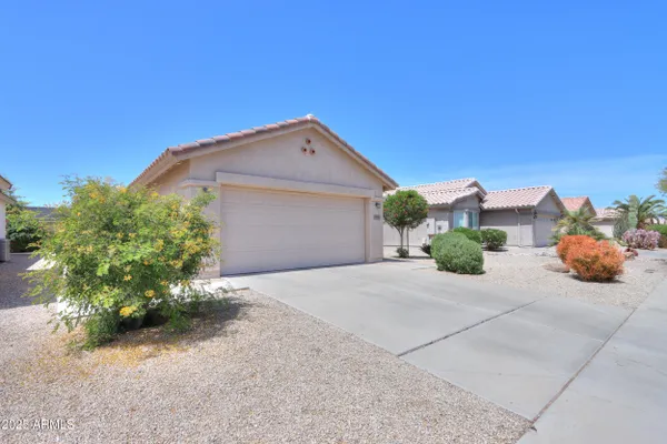 Property Slideshow image 3 of 33 | 426 n santiago trl, Casa Grande, AZ, 85194