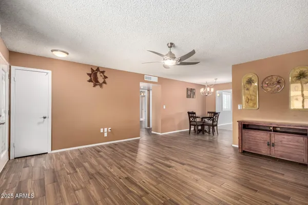 Property Slideshow image 3 of 28 | 9430 w arrowhead dr, Sun City, AZ, 85351