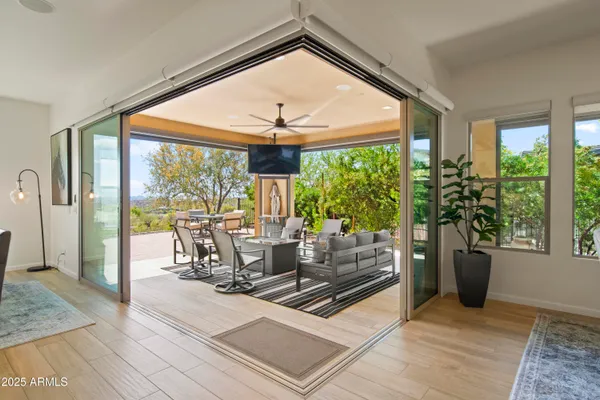 Property Slideshow image 3 of 36 | 3623 stampede dr, Wickenburg, AZ, 85390