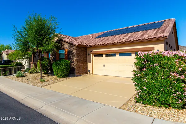 Property Slideshow image 2 of 64 | 17139 s 174th dr, Goodyear, AZ, 85338