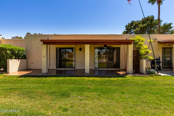 Property Slideshow image 2 of 29 | 617 s arrowwood way, Mesa, AZ, 85208