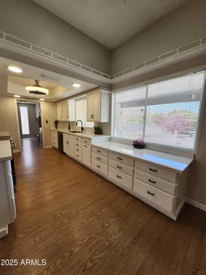 Property Slideshow image 2 of 16 | 10922 w welk dr, Sun City, AZ, 85373