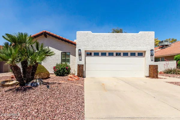 Property Slideshow image 3 of 44 | 10826 e navajo dr, Sun Lakes, AZ, 85248