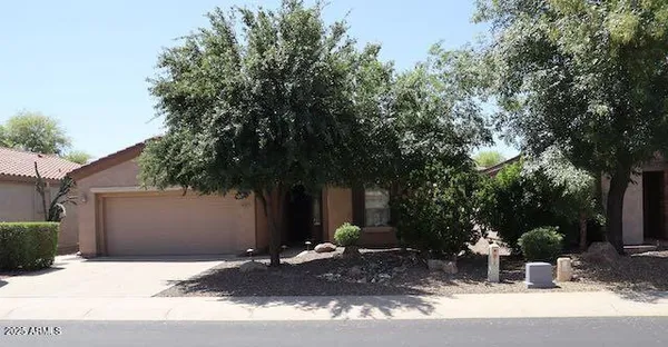 Property Slideshow image 2 of 41 | 4747 e narrowleaf dr, Gilbert, AZ, 85298