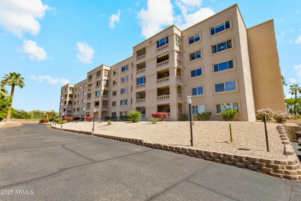 Property Slideshow image 2 of 34 | 7840 e camelback rd unit 110, Scottsdale, AZ, 85251
