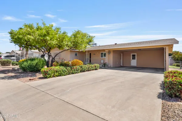 Property Slideshow image 2 of 31 | 6631 e dallas st, Mesa, AZ, 85205