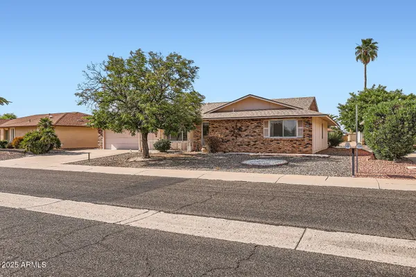 Property Slideshow image 3 of 28 | 9706 w granada dr, Sun City, AZ, 85373