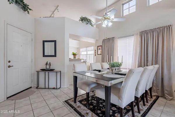 Property Slideshow image 2 of 24 | 17224 n zuni trl, Surprise, AZ, 85374