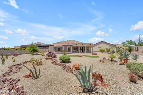 Property Slideshow image 3 of 65 | 17179 s 174th dr, Goodyear, AZ, 85338