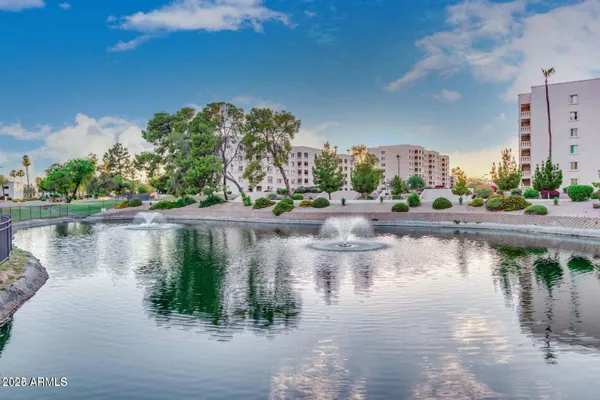 Property Slideshow image 3 of 46 | 7960 e camelback rd 109, Scottsdale, AZ, 85251