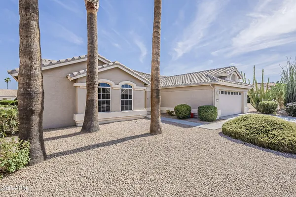Property Slideshow image 2 of 54 | 15411 w amelia dr, Goodyear, AZ, 85395