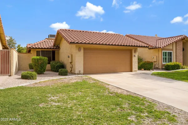 Property Slideshow image 2 of 45 | 4790 e navajo st, Phoenix, AZ, 85044