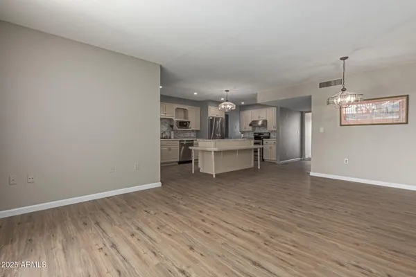 Property Slideshow image 3 of 24 | 10001 w caron dr, Sun City, AZ, 85351