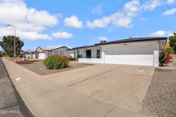 Property Slideshow image 2 of 38 | 635 n 67th pl, Mesa, AZ, 85205