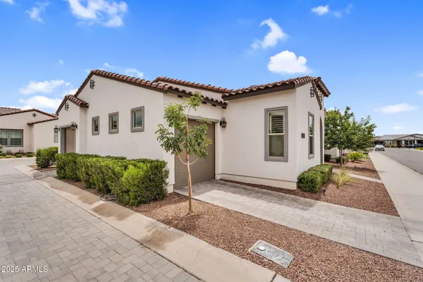 Property Slideshow image 3 of 52 | 11233 n blakely st, Surprise, AZ, 85388