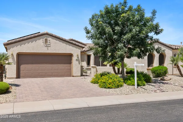 Property Slideshow image 2 of 30 | 18634 n paloma ct, Surprise, AZ, 85387