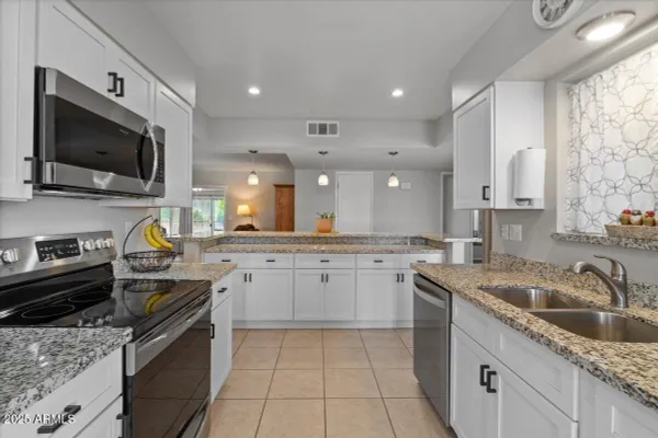 Property Slideshow image 3 of 29 | 10895 w clair dr, Sun City, AZ, 85351