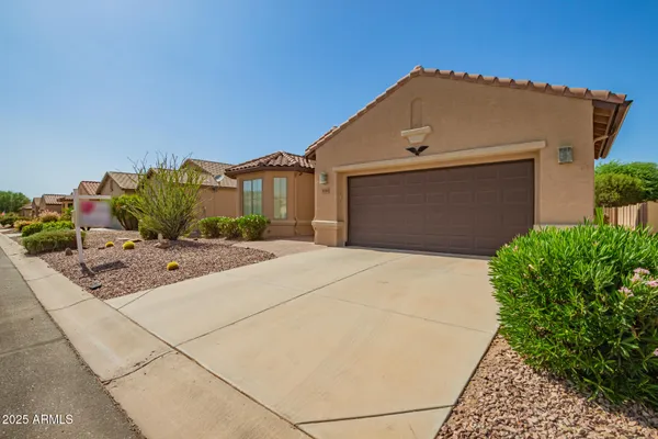 Property Slideshow image 3 of 50 | 5044 w buckskin dr, Eloy, AZ, 85131