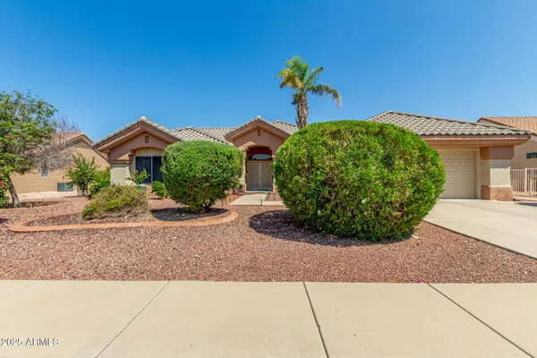 Property Slideshow image 2 of 34 | 20433 n 133rd dr, Sun City West, AZ, 85375