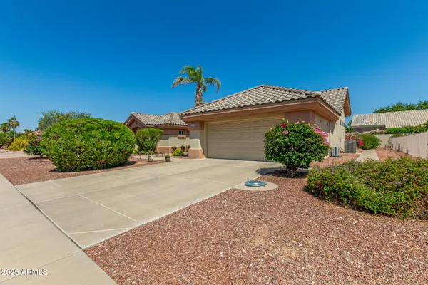 Property Slideshow image 3 of 34 | 20433 n 133rd dr, Sun City West, AZ, 85375