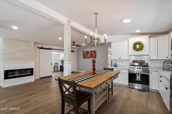 Property Slideshow image 2 of 37 | 427 s 80th way, Mesa, AZ, 85208