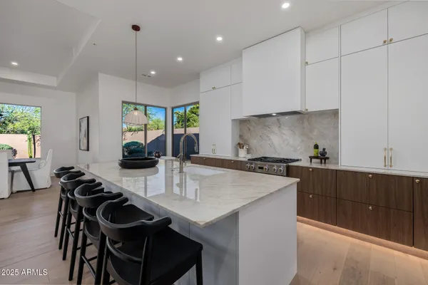 Property Slideshow image 2 of 82 | 7152 e night glow cir, Scottsdale, AZ, 85266