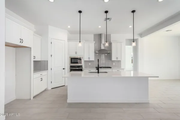 Property Slideshow image 2 of 45 | 24152 n 172nd ave, Surprise, AZ, 85387