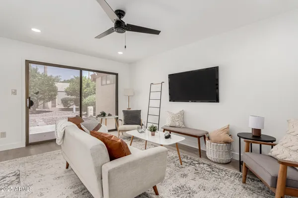 Property Slideshow image 3 of 25 | 515 s saguaro way, Mesa, AZ, 85208