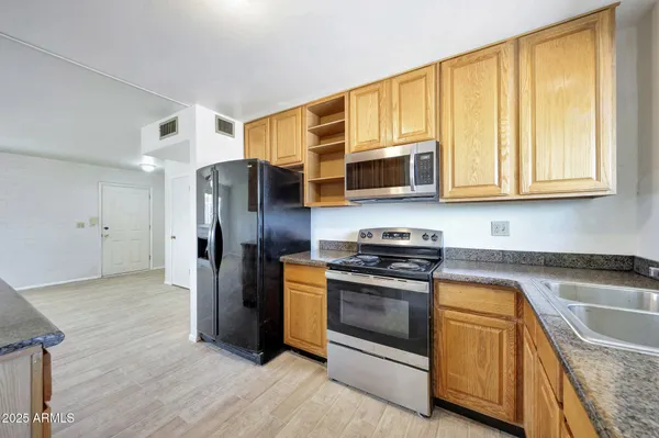 Property Slideshow image 3 of 27 | 12215 n 111th ave, Sun City, AZ, 85351