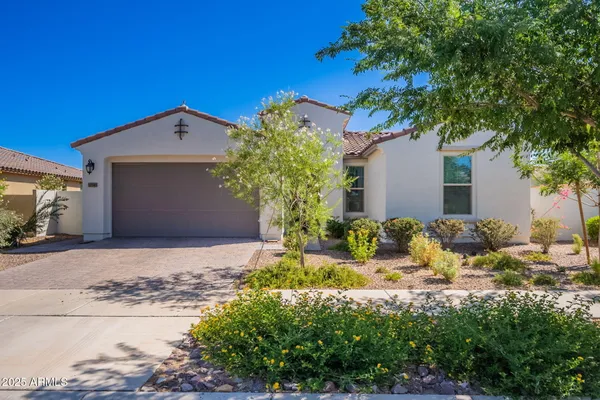 Property Slideshow image 2 of 59 | 10348 e tupelo ave, Mesa, AZ, 85212