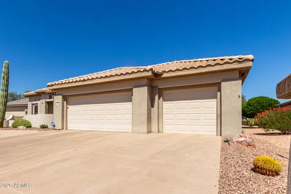 Property Slideshow image 2 of 50 | 20017 n cielo ct, Surprise, AZ, 85374