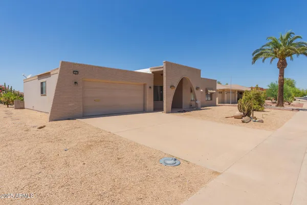 Property Slideshow image 3 of 37 | 14610 n bolivar dr, Sun City, AZ, 85351