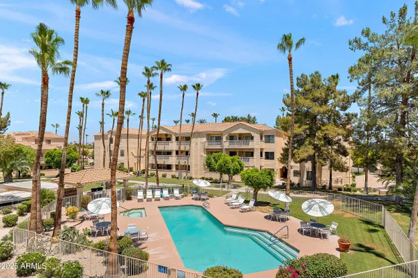 Property Slideshow image 3 of 26 | 19400 n westbrook pkwy unit 220, Peoria, AZ, 85382