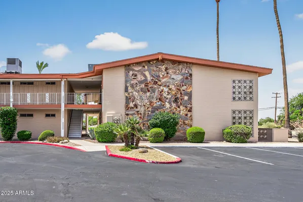 Property Slideshow image 2 of 30 | 10851 n fairway ct, Sun City, AZ, 85351