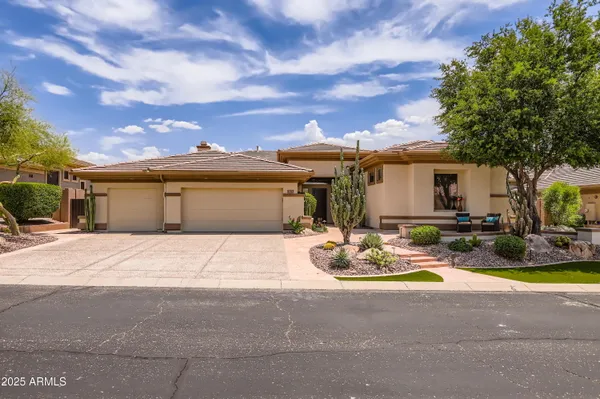 Property Slideshow image 2 of 24 | 41717 n moss springs ct, Anthem, AZ, 85086