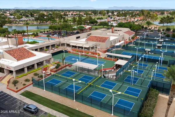 Property Slideshow image 3 of 34 | 10421 e silvertree dr, Sun Lakes, AZ, 85248