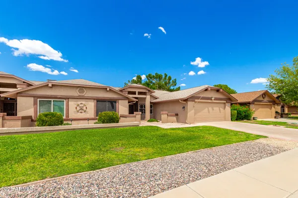 Property Slideshow image 3 of 66 | 13058 w ballad dr, Sun City West, AZ, 85375