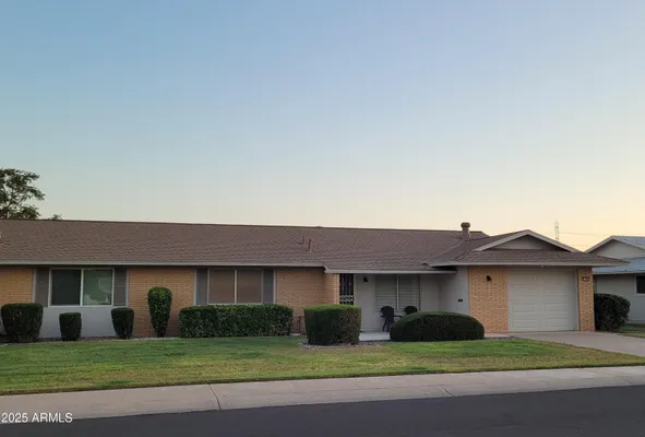 Property Slideshow image 2 of 23 | 11005 w kelso dr, Sun City, AZ, 85351