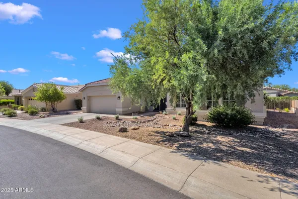 Property Slideshow image 2 of 37 | 4735 e azalea dr, Gilbert, AZ, 85298