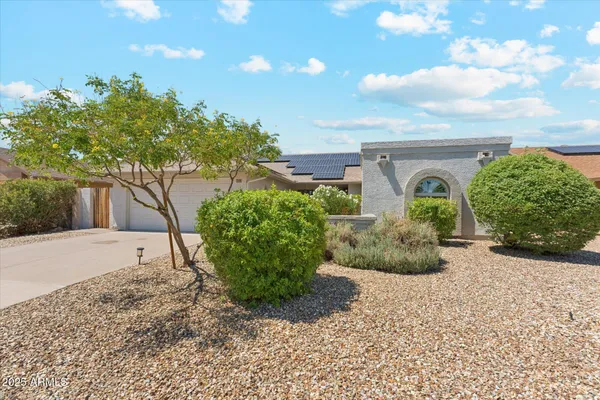 Property Slideshow image 3 of 44 | 9622 w taro ln, Peoria, AZ, 85382